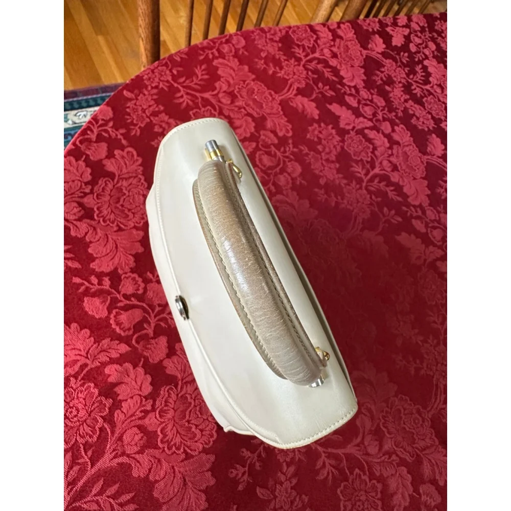 Gucci Beige Leather Vintage Top Handle Satchel - Picture 13 of 14